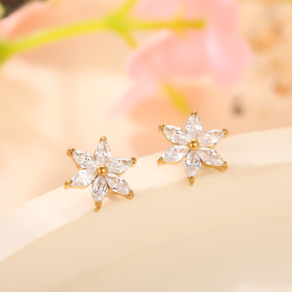 1/5PCS Titanium Crystal Flower - Belly Bar Titanium recension och pris